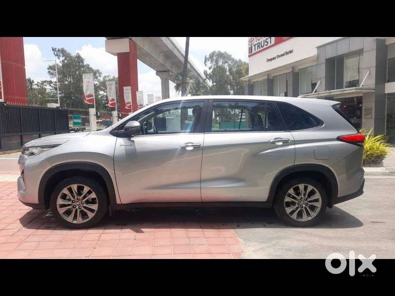 Toyota Innova Hycross Zx(o), 2024, Petrol