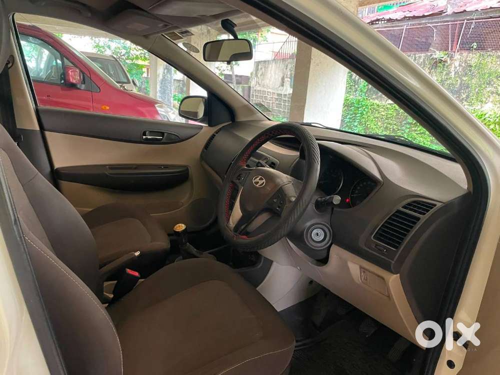 I20 Asta 1.2 E3 Car For Sale, Crystal White 2009 Model, Passing Done