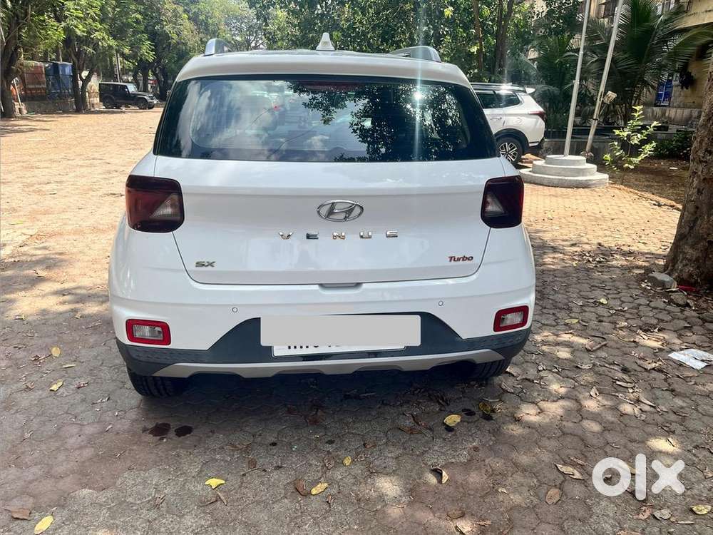 Hyundai Venue 2021 Petrol Automatic , Well Condition