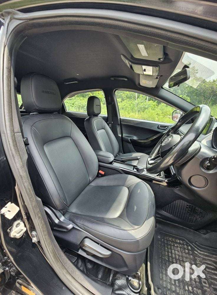 Tata Nexon 1.5 Revotorq Xz Plus (o) Dark Edition, 2022, Diesel