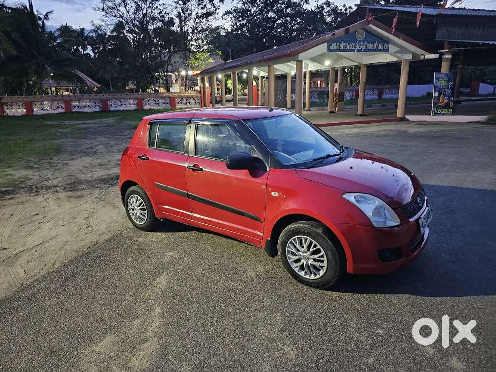 Maruti Suzuki Swift Vxi 2010  1.09 Lakh Km  Good Condition