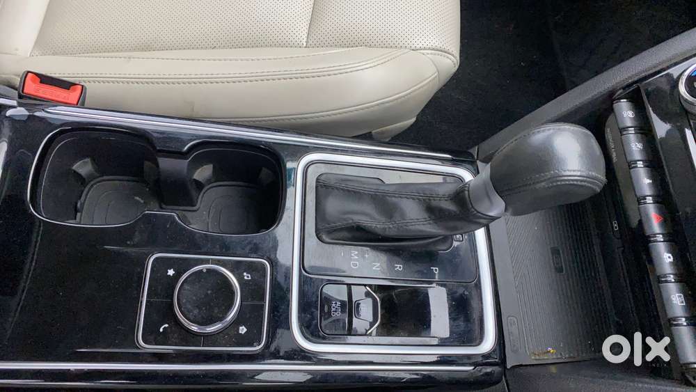 Mahindra Xuv700 2.0 Ax 7 Petrol At Luxury Pack Str, 2023, Petrol