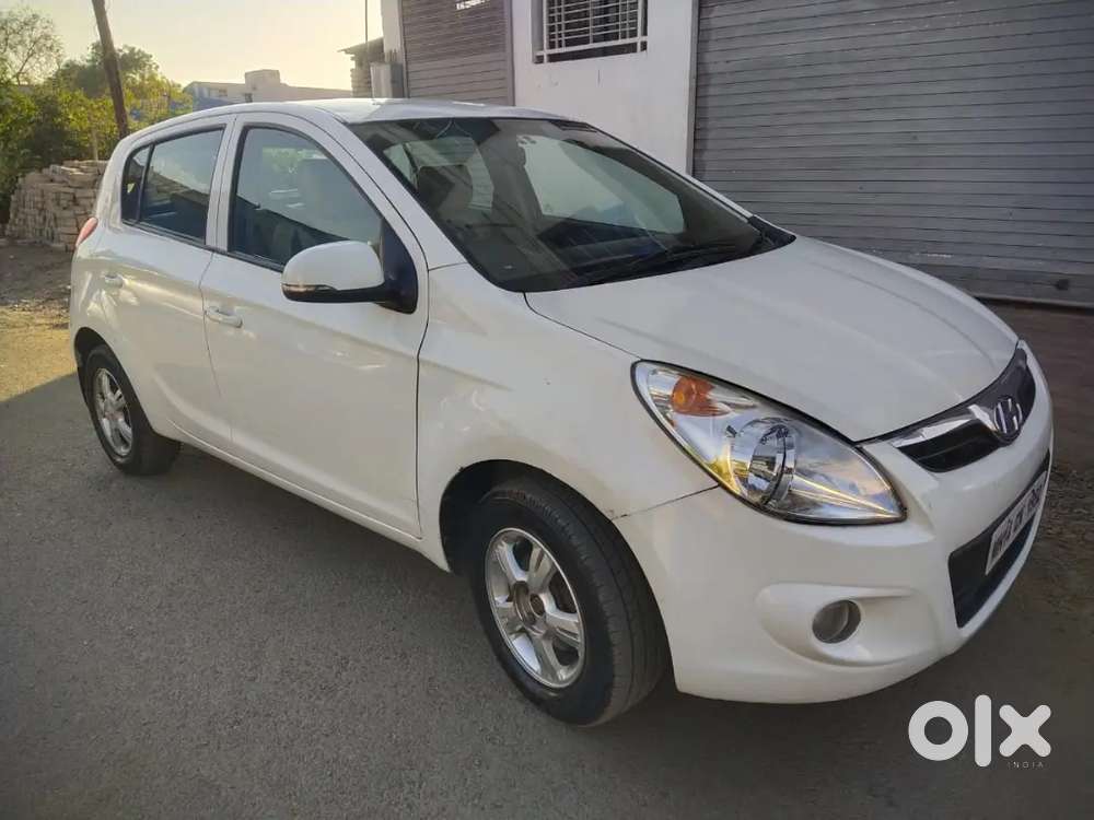 Hyundai I20 2011 Diesel Good Condition Registration 2030