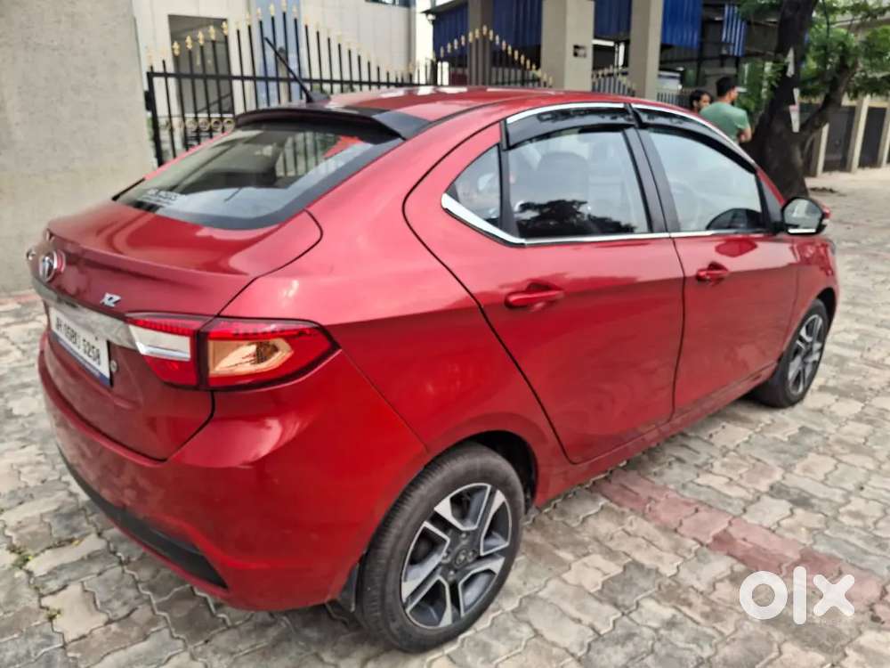 Tata Tigor Petrol 2017