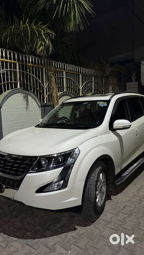 Mahindra Xuv500 Diesel 2021 Bs6 At Sunroof
