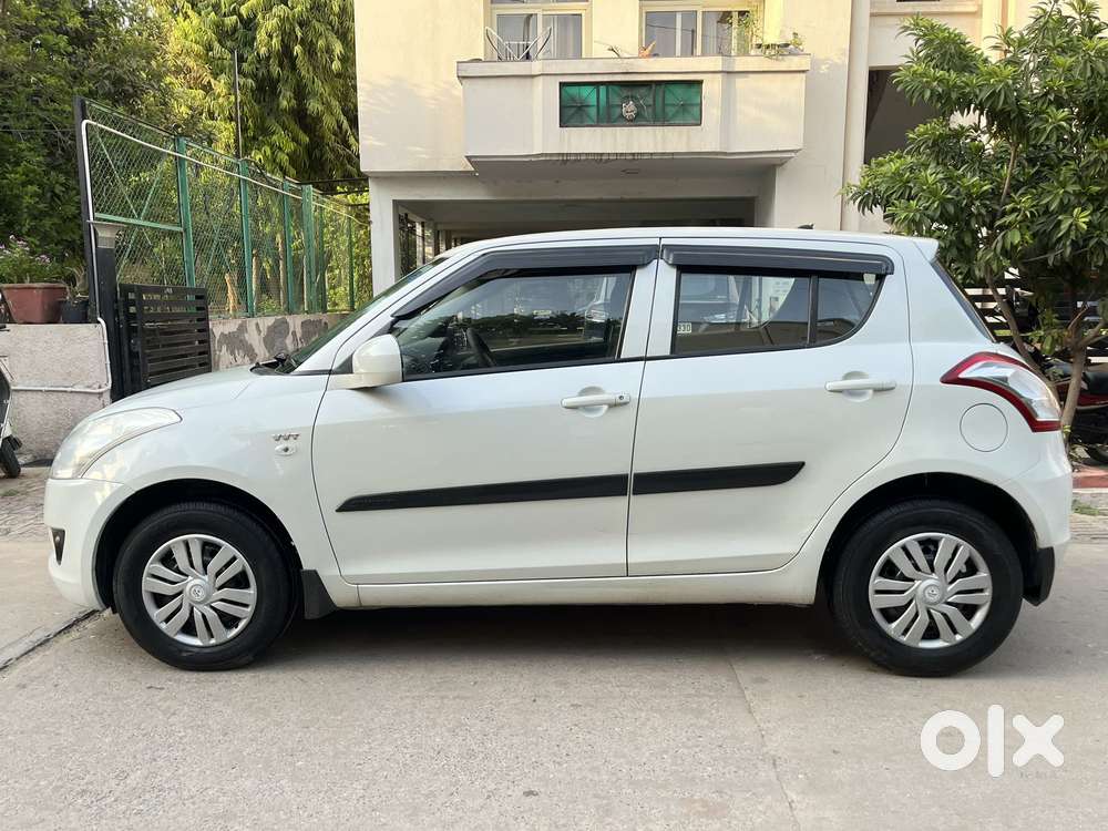 Maruti Suzuki Swift Lxi Optional-o, 2014, Petrol