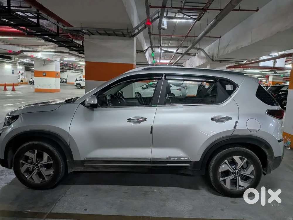 Mint Condition Kia Sonet Diesel At  Showroom Track Vehicle For Sale