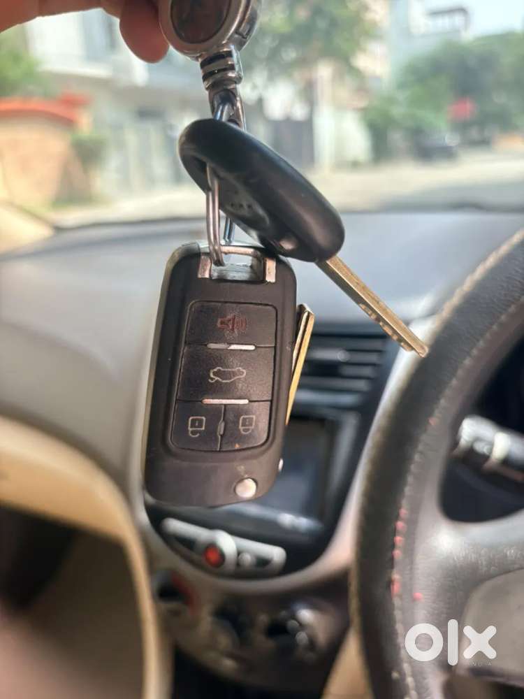 Hyundai Verna Fluidic 1.6 Vtvt, 2015, Petrol