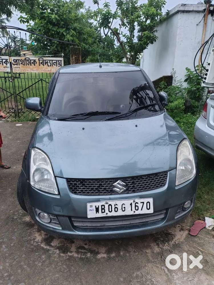 Maruti Suzuki Swift 2011 Petrol