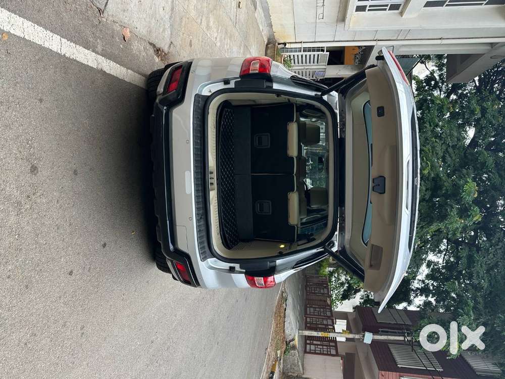 Ford Endeavour 2016 Excellent Condition  New Tyres  Premi Interiors