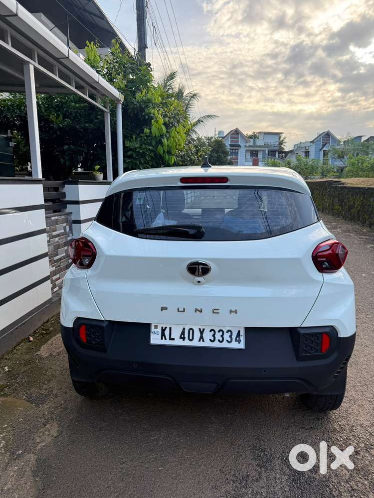Tata Punch Petrol 2025