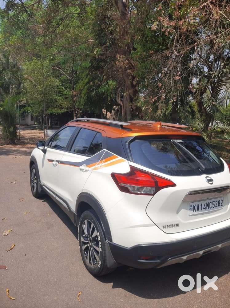 Nissan Kicks Xv Premium (o) 2019 Dual Tone   Diesel Well Maintained