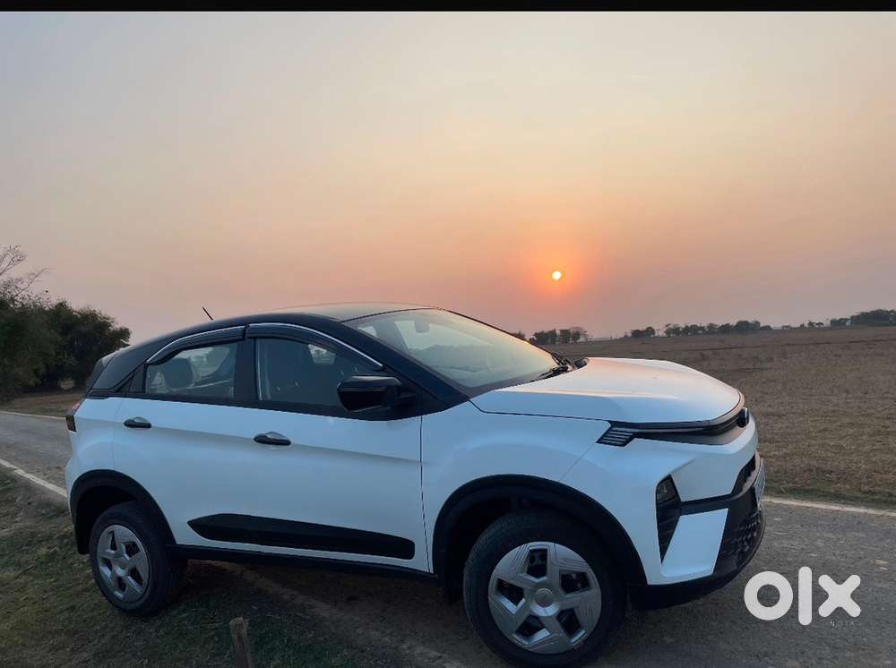 Tata Nexon Smart Petrol 2026