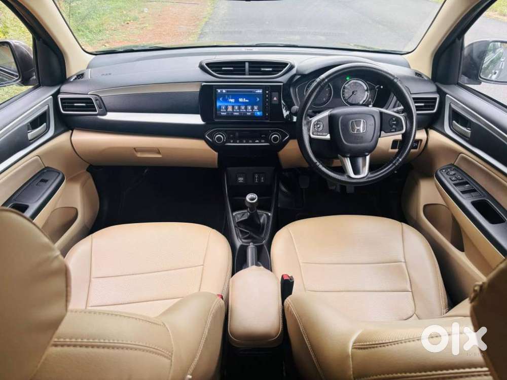 Honda Amaze, 2023, Petrol