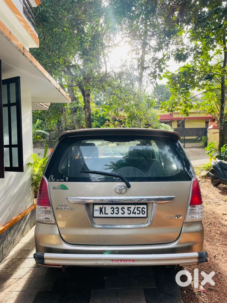 Toyota Innova Diesel 2010 Model