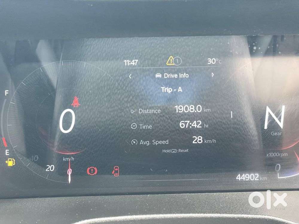 Mahindra Xuv 3xo Ax5 Pm Mt, 2024, Petrol