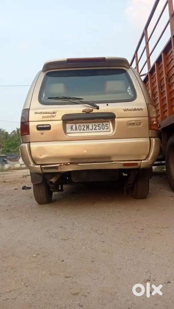 Chevrolet Tavera 2004 Diesel Well Maintained