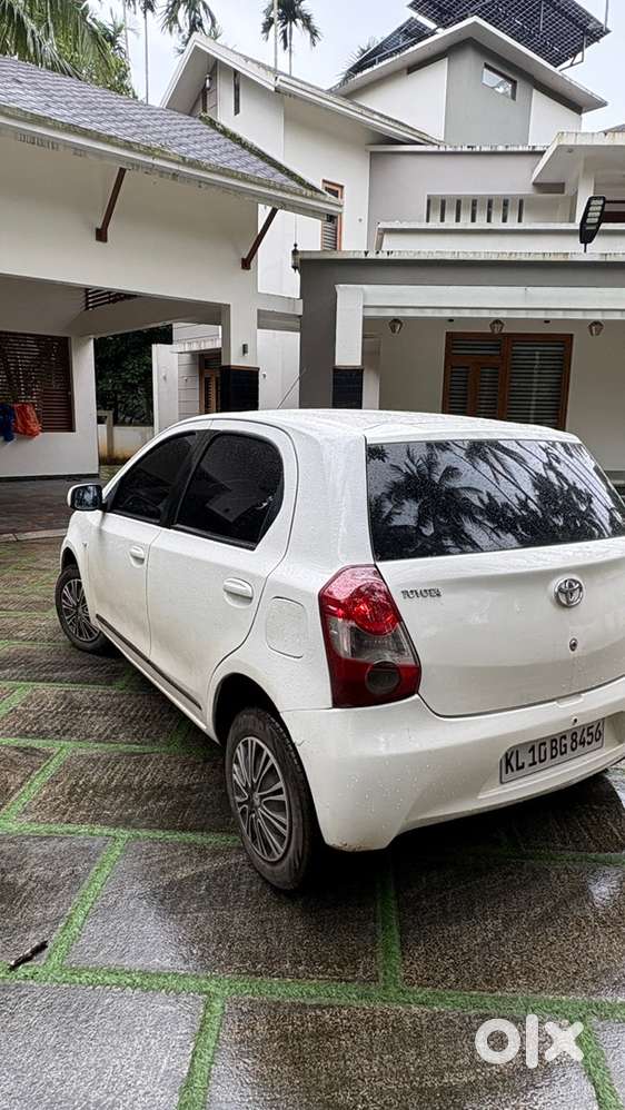 Toyota Etios Liva 2013