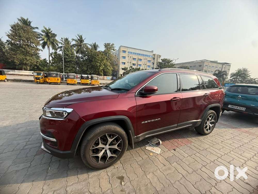 Jeep Meridian 2025 4x2 Mt Longitude  33,050 Km  Red  Like New