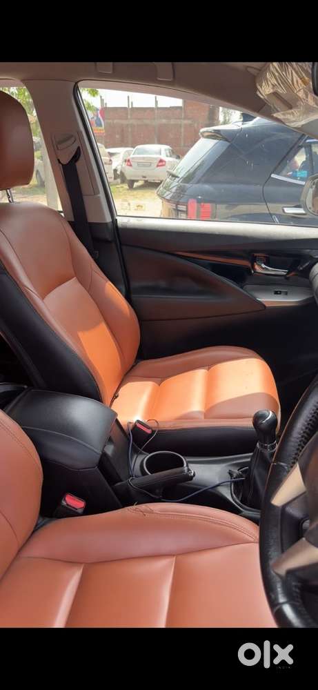 Toyota Innova Crysta 2018 Diesel Well Maintained