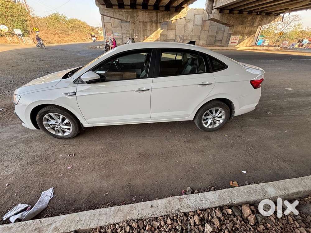 Skoda Slavia Ambition Petrol 2023