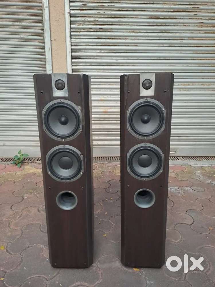 Focal chorus 716 stereo speakers