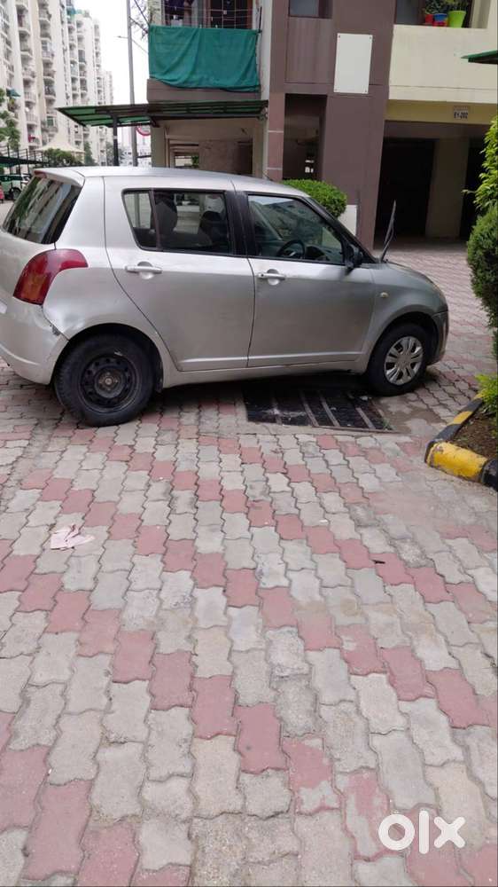 Maruti Suzuki Swift 2005 Petrol