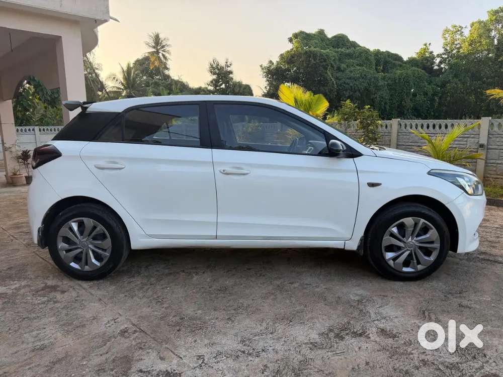 Hyundai Elite I20 1.4 Plus 2015