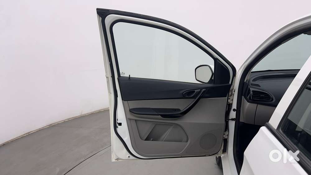 Tata Tiago 1.2 Revotron Xt, 2019, Petrol