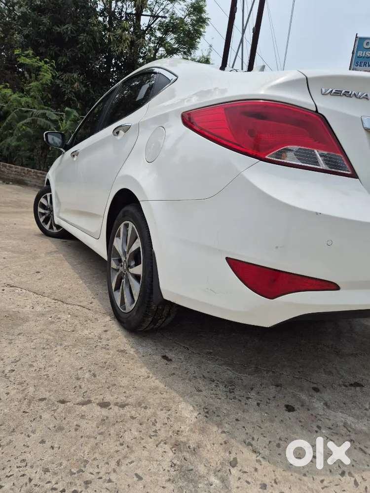 Hyundai Verna 2016 Petrol 15576 Km Driven