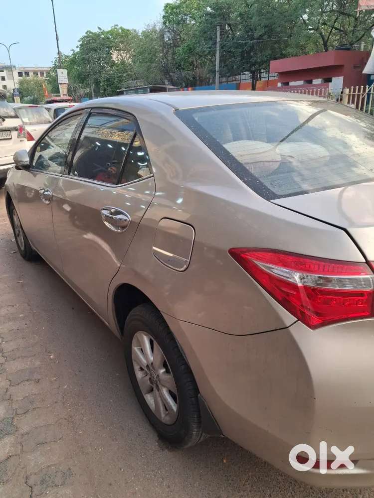 Toyota Corolla Altis 2104 Petrol Well Maintained Dl Registered