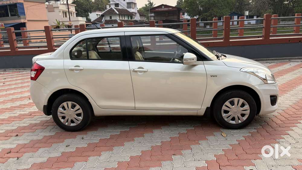 Maruti Suzuki Swift Dzire 1.2 Vxi Bsiv, 2012, Petrol