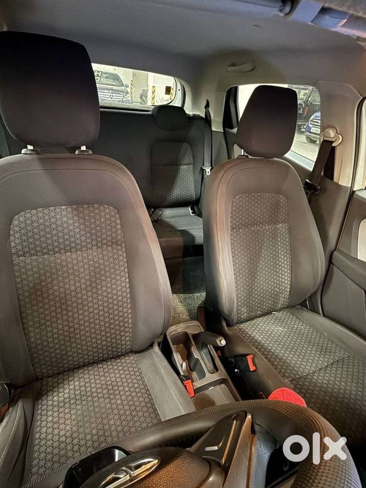Tata Altroz 1.2 Xe, 2021, Petrol