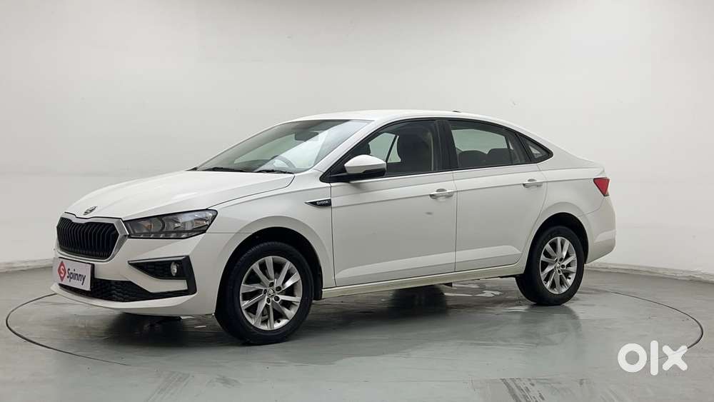 Skoda Slavia Ambition 1.0l Tsi Mt, 2022, Petrol