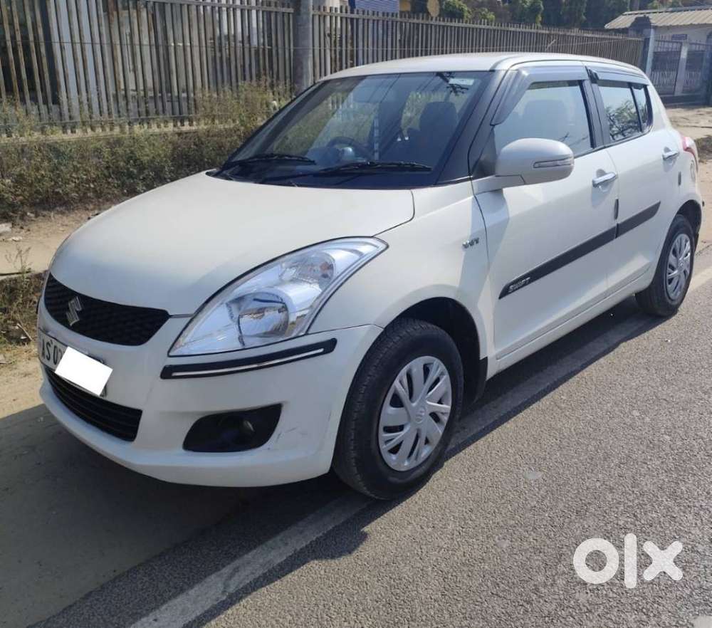 Maruti Suzuki Swift Vxi + Manual, 2015, Petrol