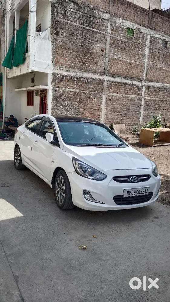 Hyundai Verna 2015