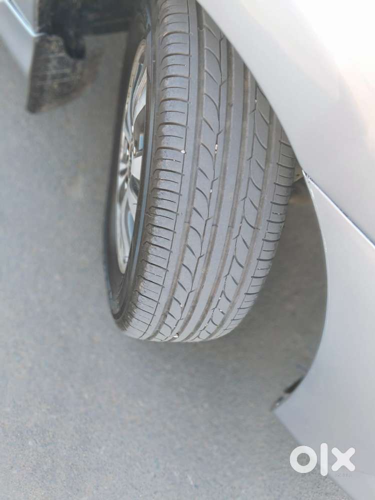 Toyota Innova 2.5 Vx 8 Seater Bs Iv, 2015, Diesel