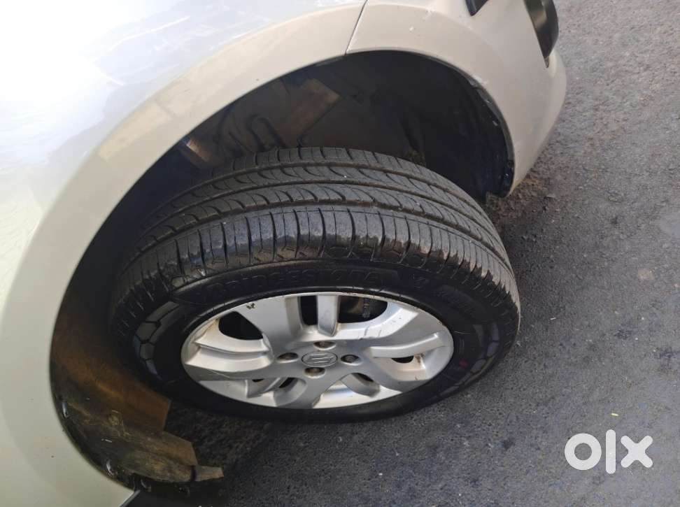 Maruti Suzuki Dzire 1.2 Zxi, 2014, Petrol