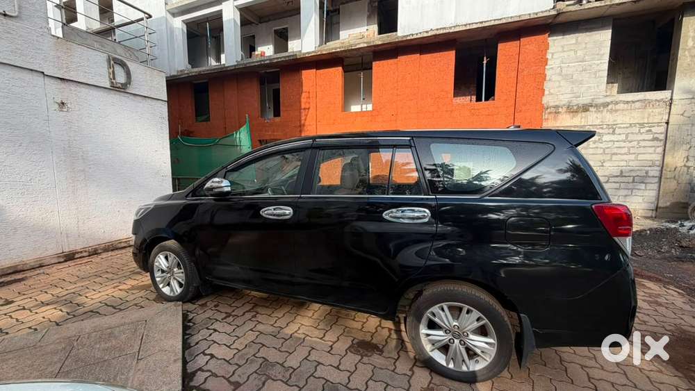 Toyota Innova Crysta Zx At 7 Str 2017 (top Model)