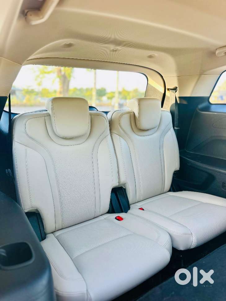 Mahindra Xuv700 2.2 Ax 7 Diesel At Str, 2023, Diesel