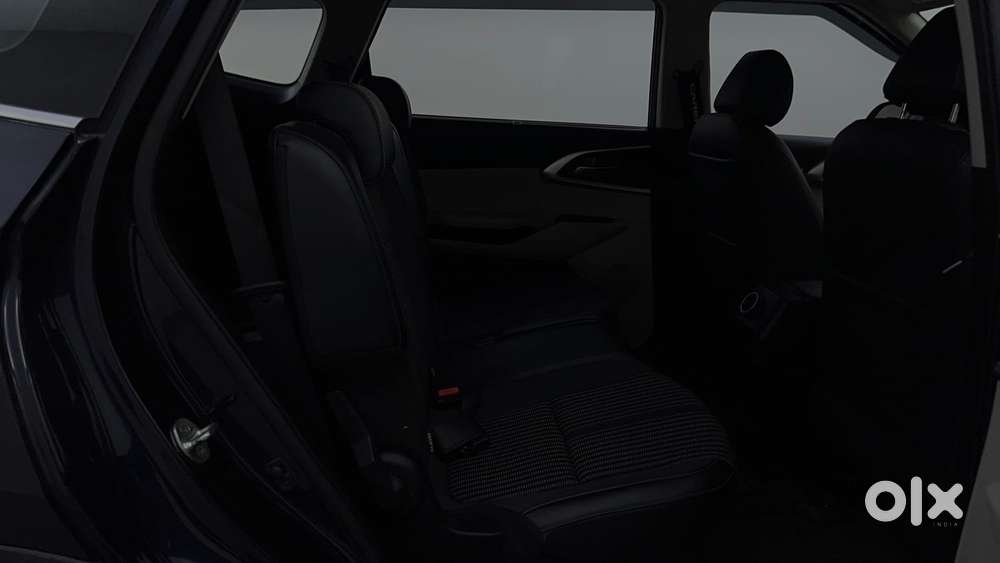 Kia Carens 1.4 Prestige Plus Turbo 7 Str, 2022, Petrol