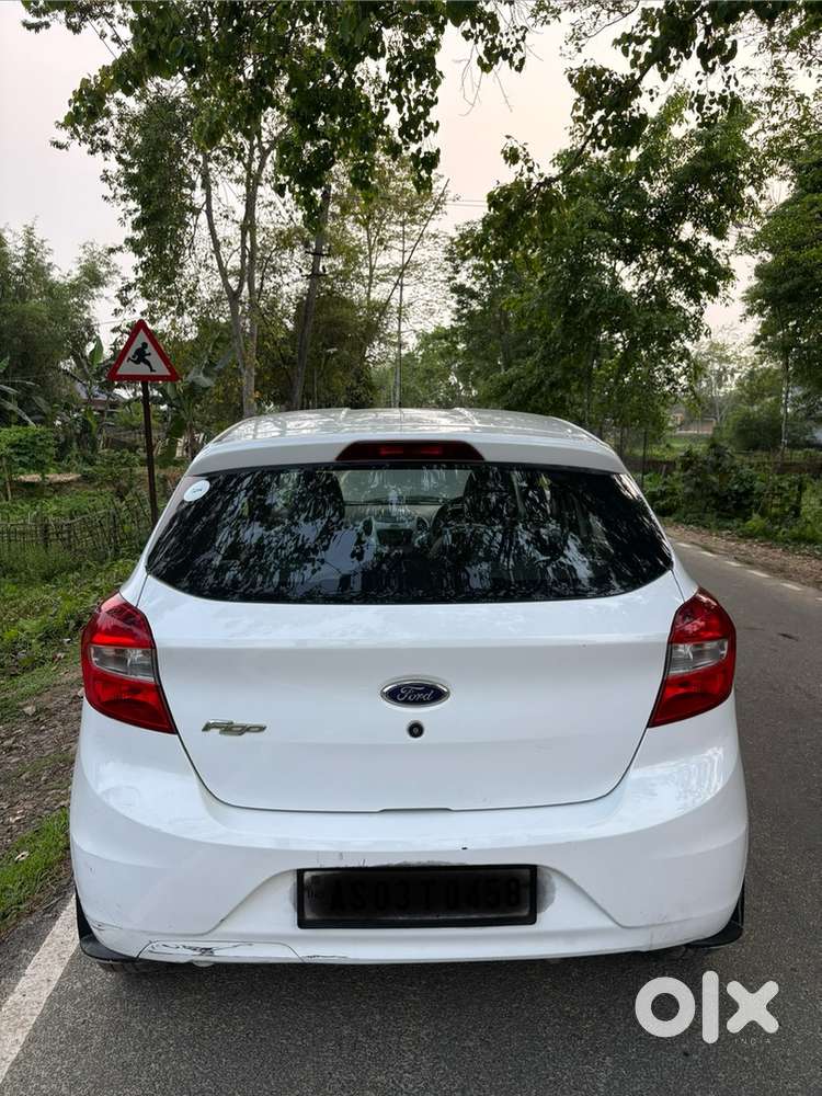 Ford Figo Petrol 2016