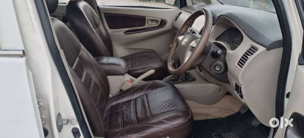Toyota Innova, 2012, Diesel