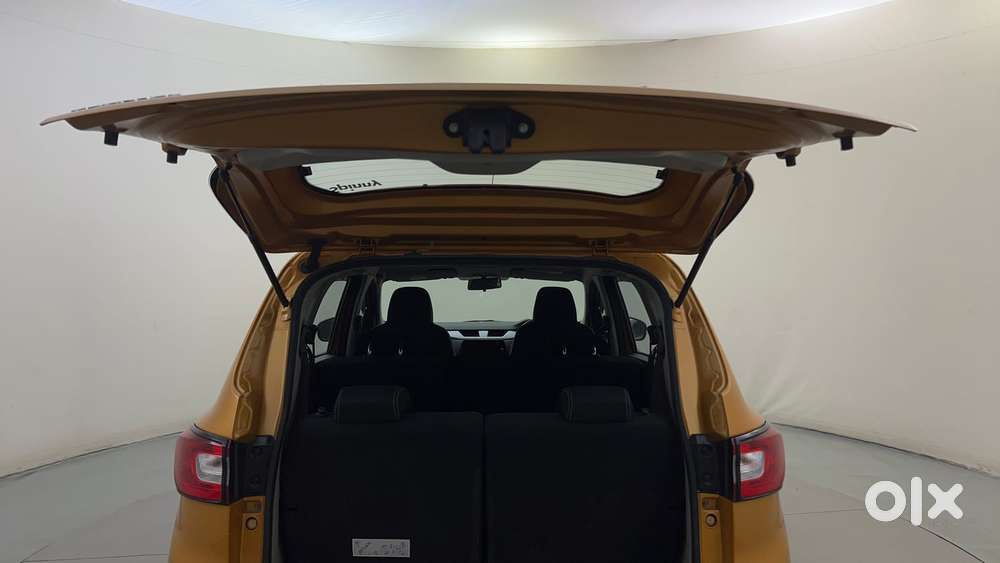Renault Triber Rxz Easy-r Amt, 2023, Petrol