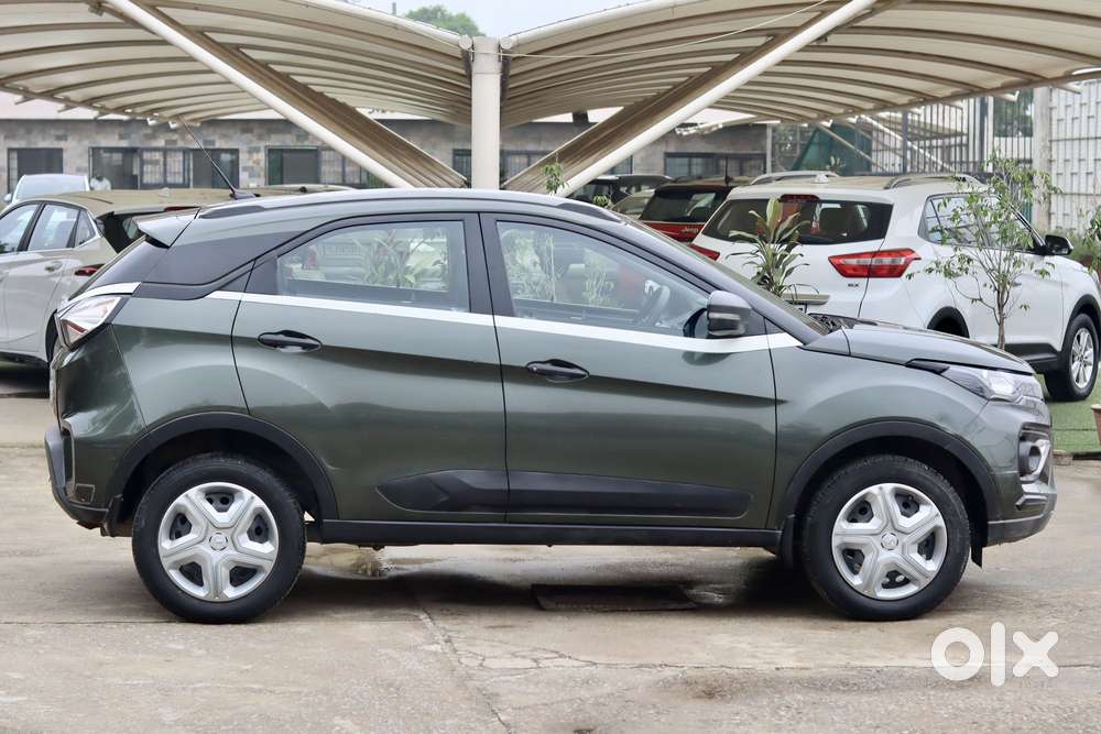 Tata Nexon 1.2 Revotron Xma Amt (s), 2021, Petrol