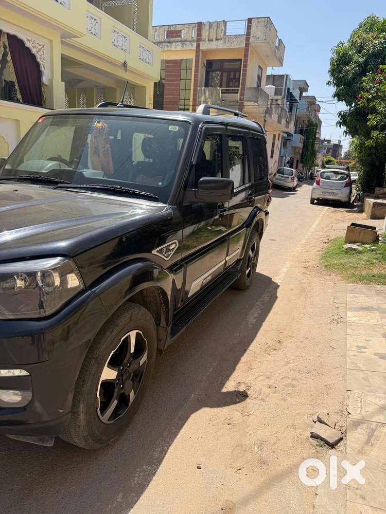 Mahindra Diesel Car 2022