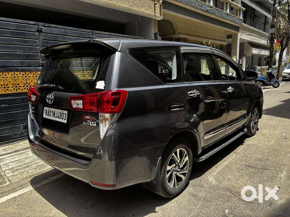 Toyota Innova Crysta [2020-ongoing] 2.4 Vx 8 Str, 2018, Diesel