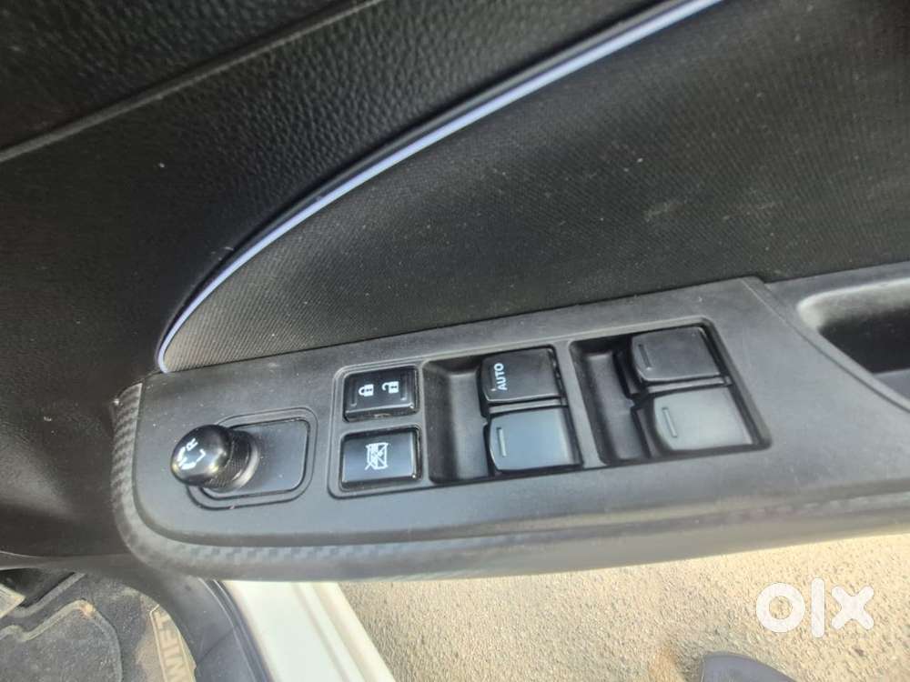 Maruti Suzuki Swift Amt Vxi, 2019, Petrol