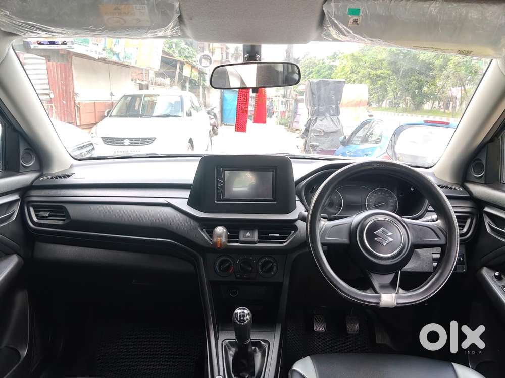 Maruti Suzuki Brezza 1.5 Lxi Smart Hybrid, 2024, Petrol