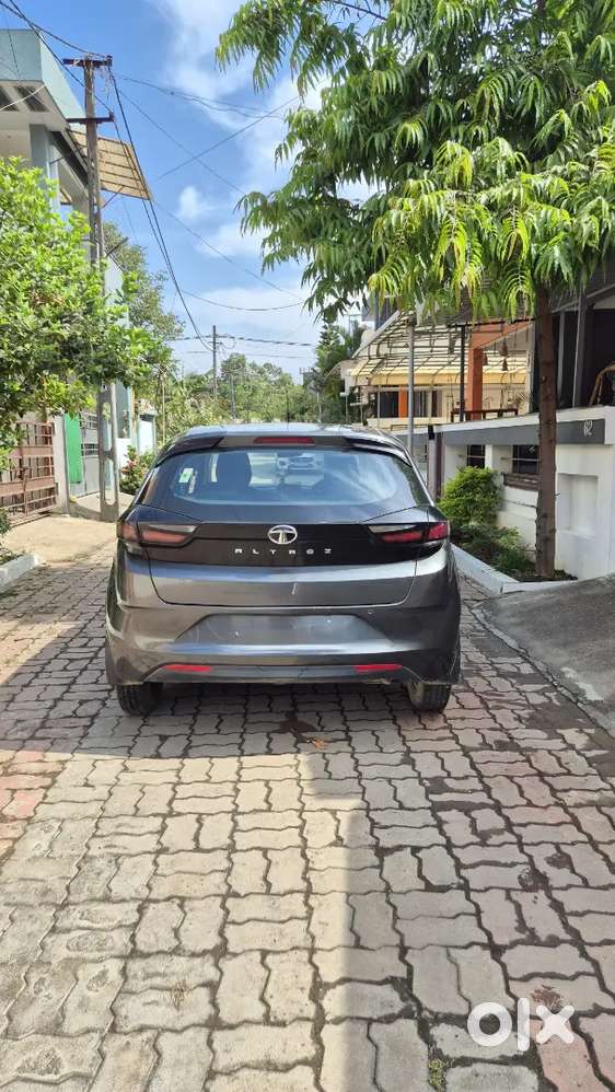 Tata Altroz 2023 Petrol Well Maintained. Only Highway Drive.